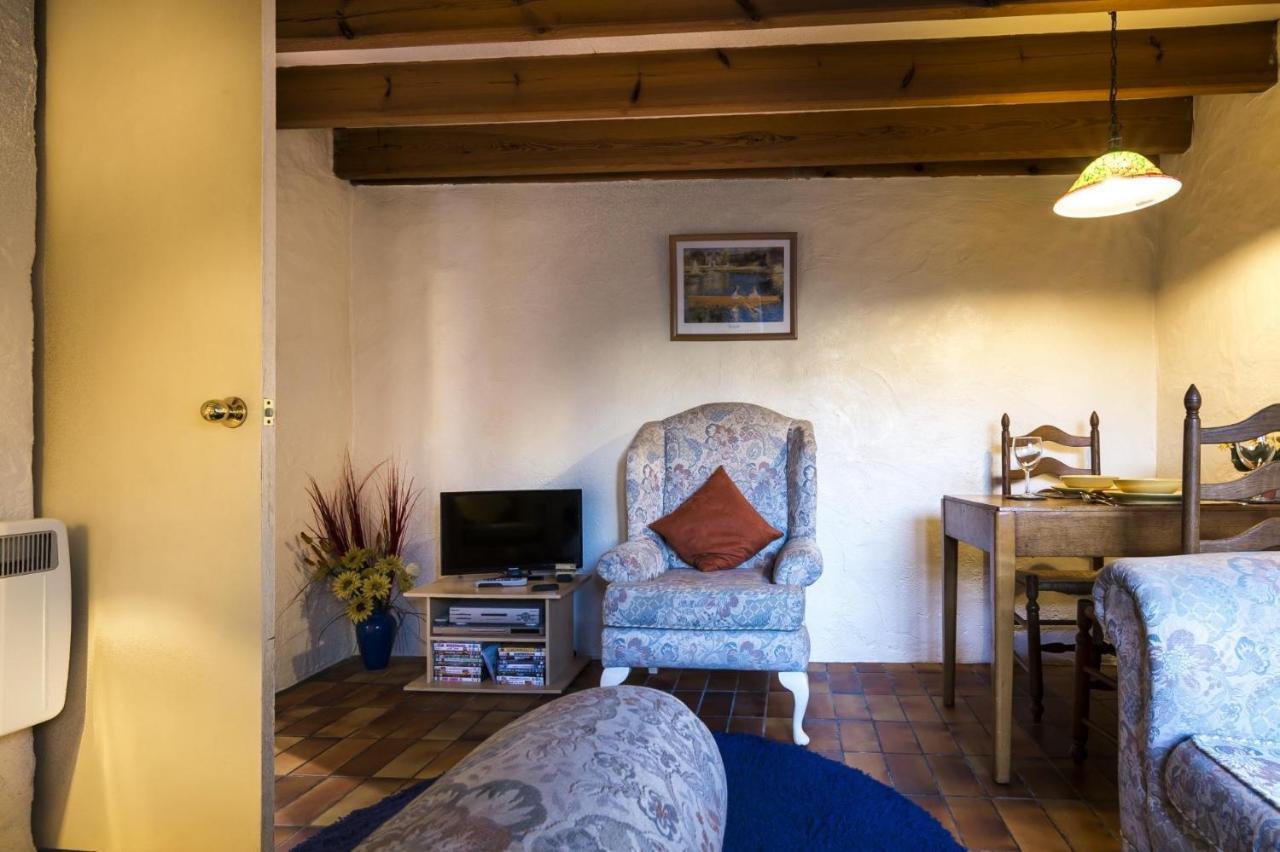 The Stables - 1 Bedroom Apartment - Saint Florence 외부 사진